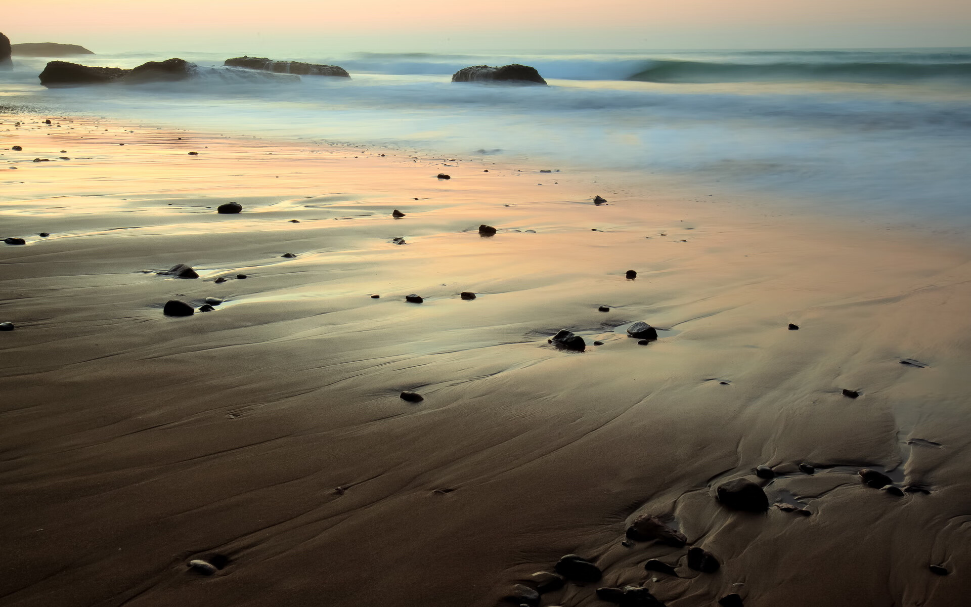 字母哥表示专注防守才能赢得系列赛，字母哥持球进攻